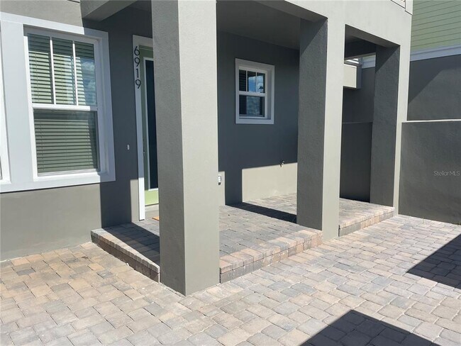 Building Photo - 6919 Nemours Pkwy