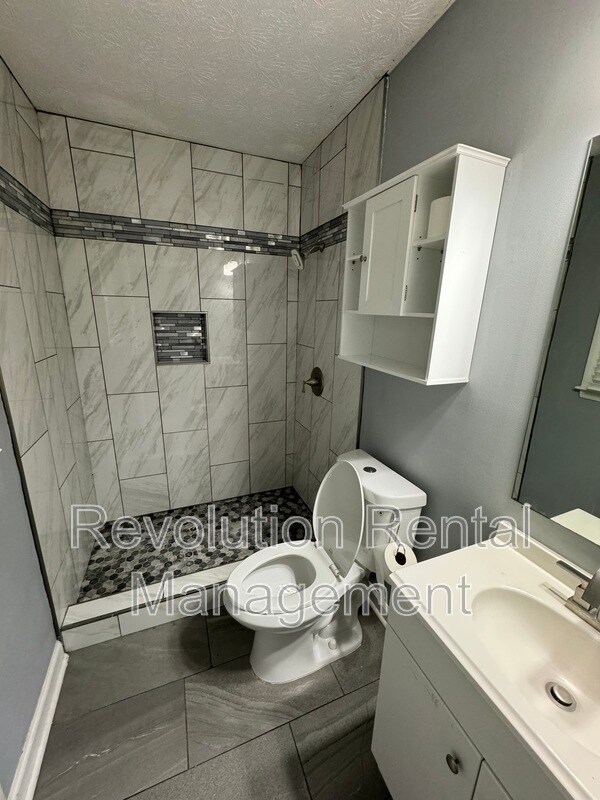 Building Photo - 607 El Prado Ct