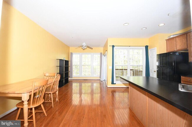 Building Photo - 13955 Lullaby Rd