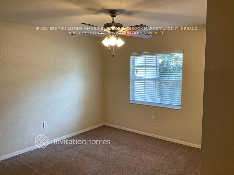 Building Photo - 626 Huntington St