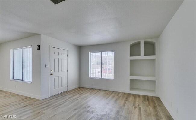 Building Photo - 6932 Kilgore Dr