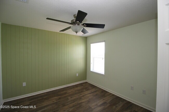 Building Photo - 824 Musgrass Cir