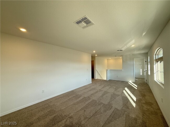 Building Photo - 7516 Castlegreen Ave