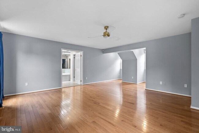 Building Photo - 1119 Halesworth Dr