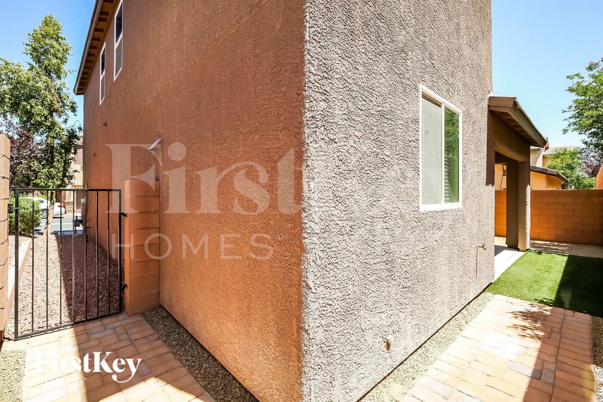 Building Photo - 9337 W Pearblossom Sky Ave