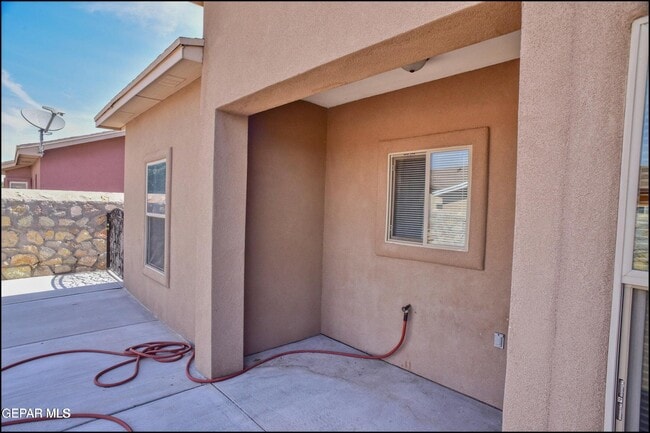 Building Photo - 1037 Callisto Ct