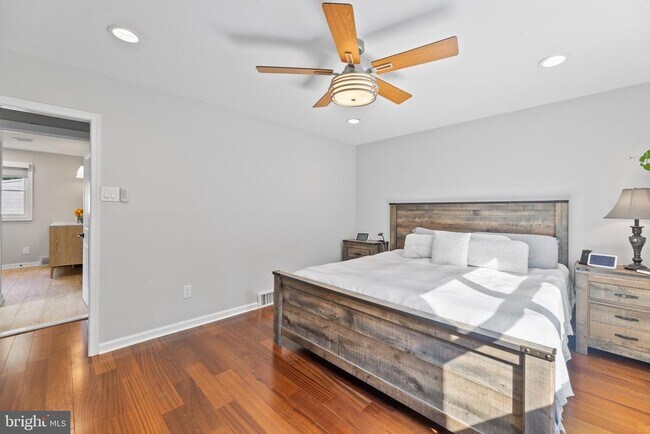 Building Photo - 1621 Clearview Ave