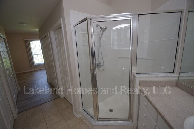 Building Photo - 534 Grasslands Village Cir