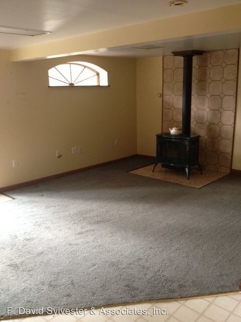 Building Photo - 5 br, 3 bath House - 183 Fern Hollow Road