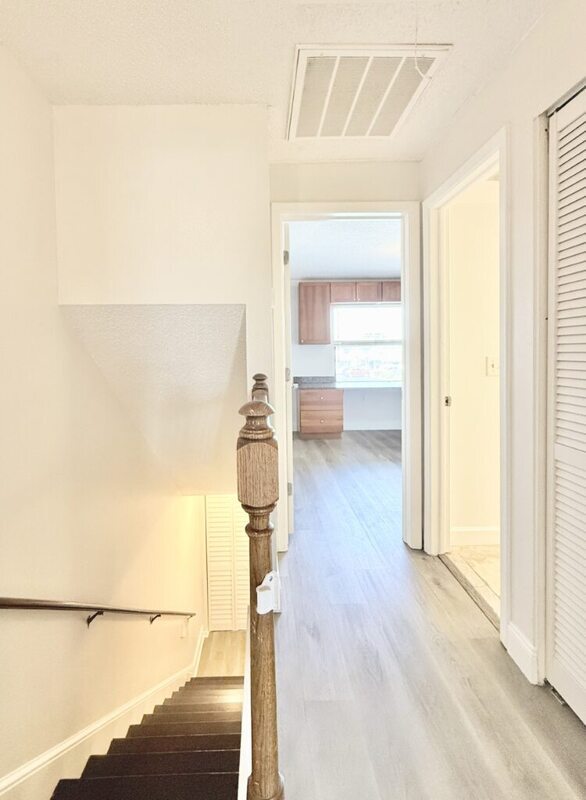 Building Photo - 2131 Ridge Rd S