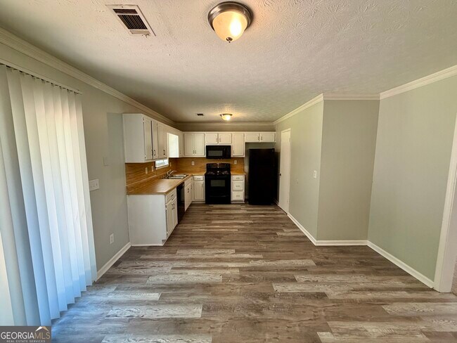 Building Photo - 209 Stagecoach Ridge
