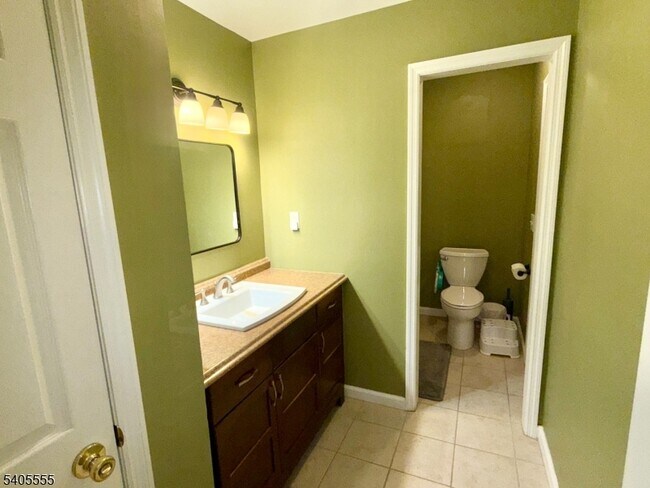 Building Photo - 203 Columbia Common