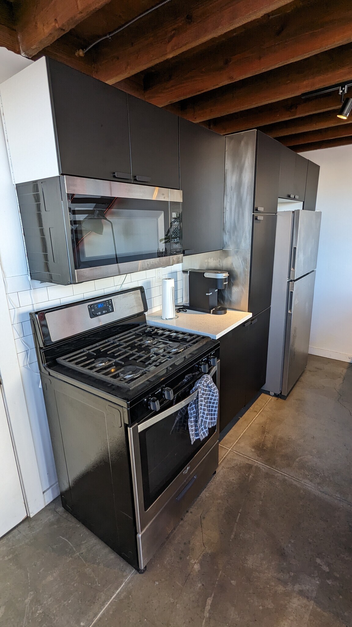 Building Photo - 25 W 400 S