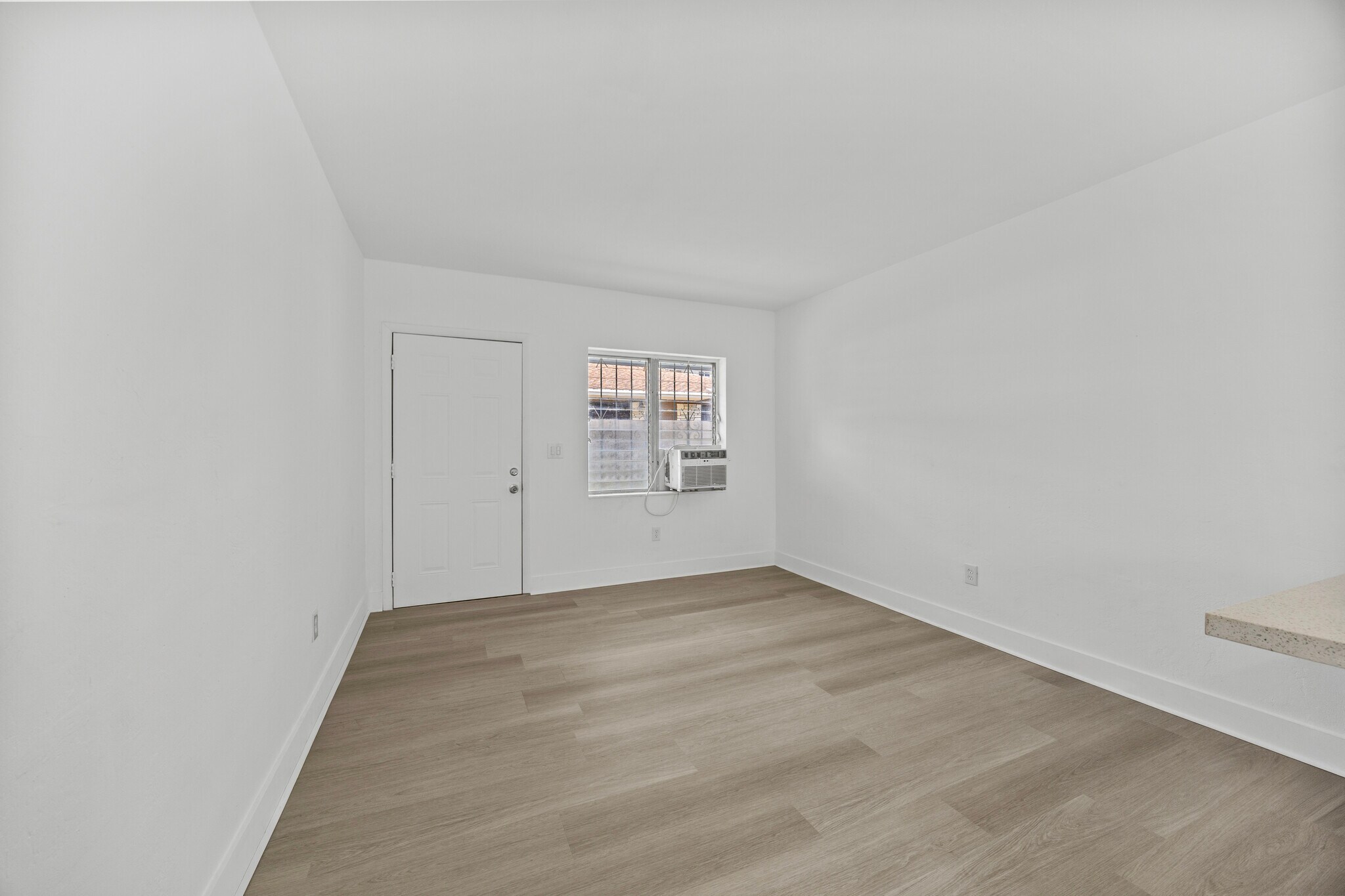Building Photo - 171 NW 56th St