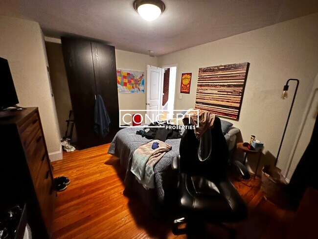 Building Photo - 12A Parker Hill Ave. Unit 2