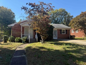 Building Photo - 1118 Sherwood Dr