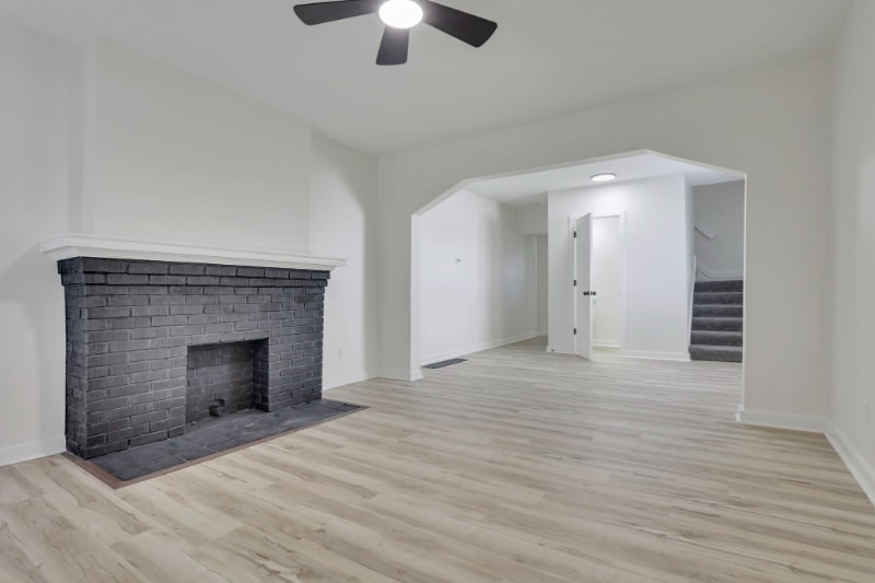 Building Photo - 1359-1361-1361 Kent St