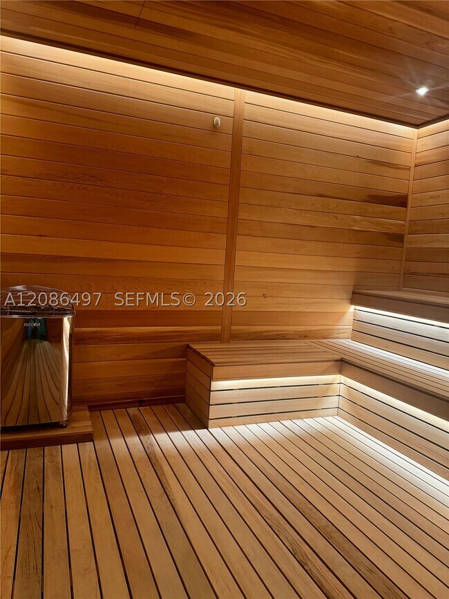 Building Photo - 1400 Biscayne Blvd