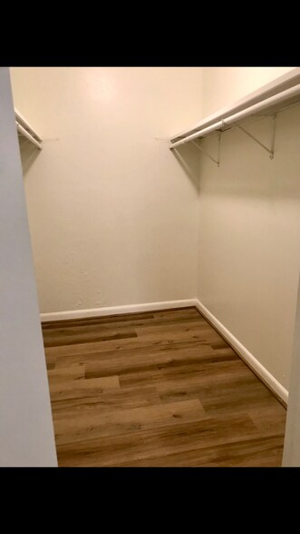 Building Photo - 21 Vaughns Gap Rd