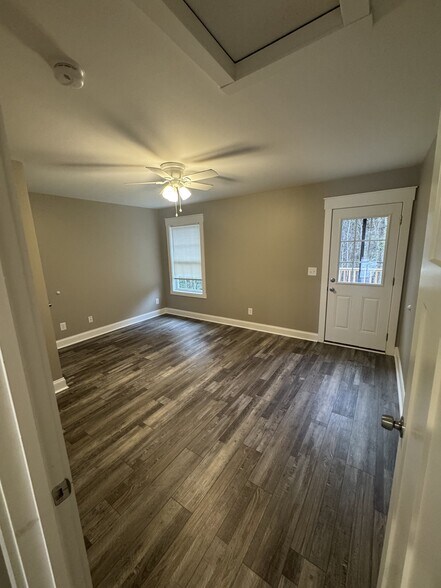 Building Photo - 1260 Tunnel Hill Varnell Rd