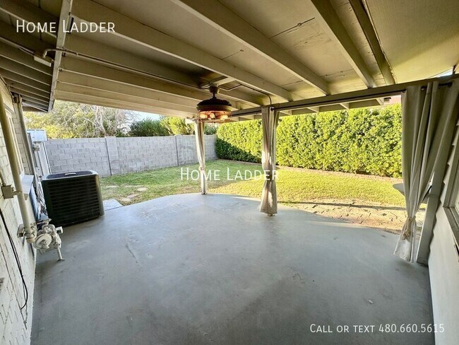 Building Photo - 4728 E Edgemont Ave