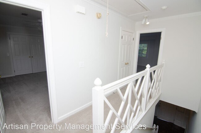 Building Photo - 2 br, 2.5 bath House - 221 Westchase Dr