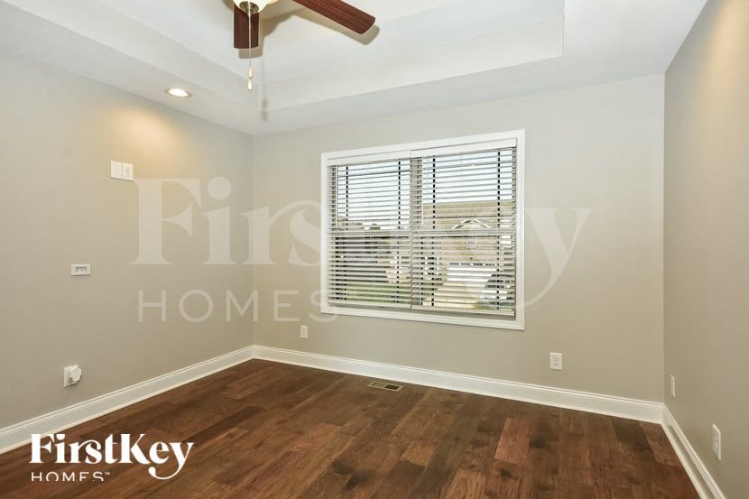 Building Photo - 1337 Harmon Ln