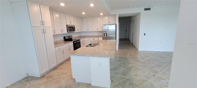 Building Photo - 14051 Heritage Landing Blvd