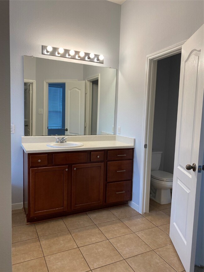 Building Photo - 7227 Agave Dr