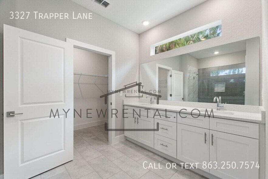 Building Photo - 3327 Trapper Ln