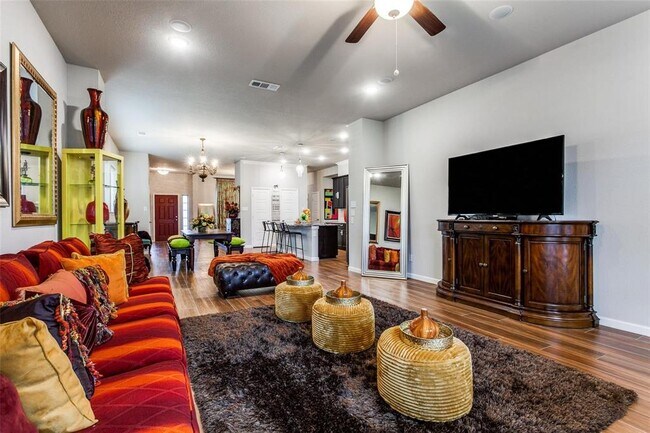 Building Photo - 1564 Sugarberry Dr