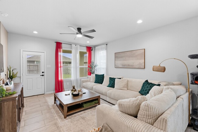 Building Photo - 2133 Windy Grove Dr