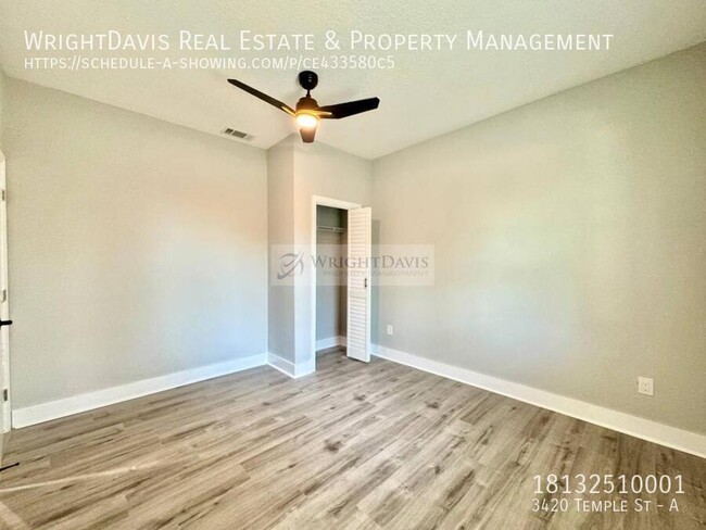 Building Photo - Stunning 3/2 duplex in Tampa!