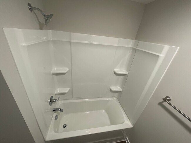 Building Photo - Home for Rent in Oak Grove, AL!!! Available to View Now!