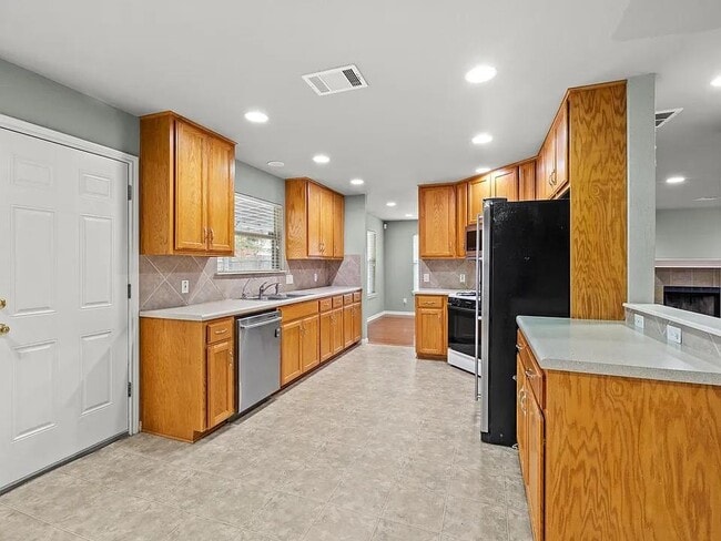 Building Photo - 2200 N Shields Dr