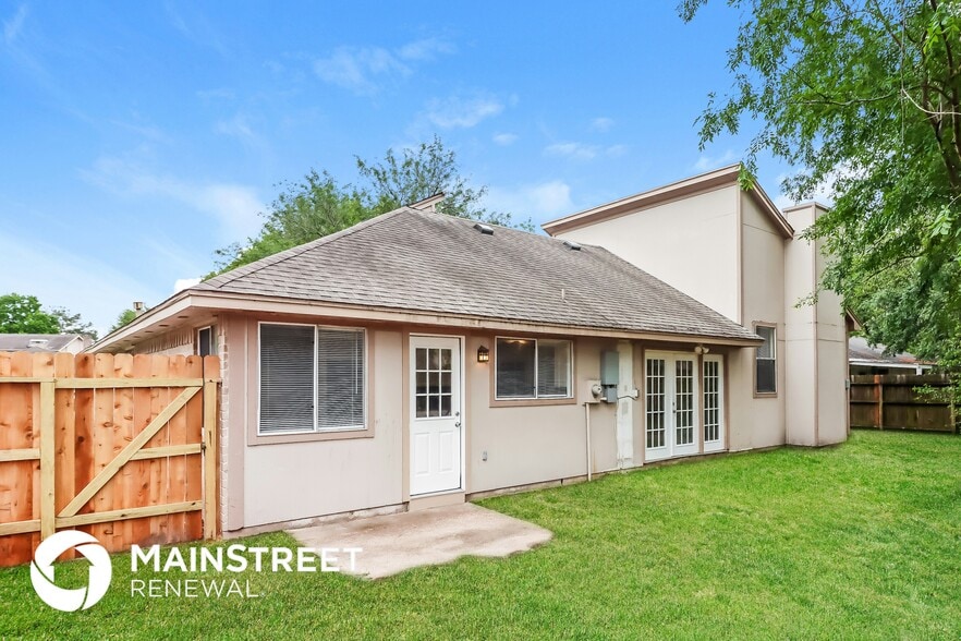 Building Photo - 10531 Mills Walk Dr