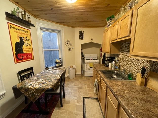 kitchen - 316 E 2nd St