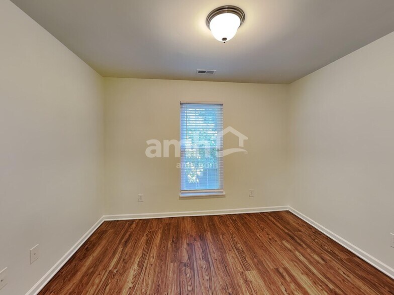 Building Photo - 10928 Harringham Ln