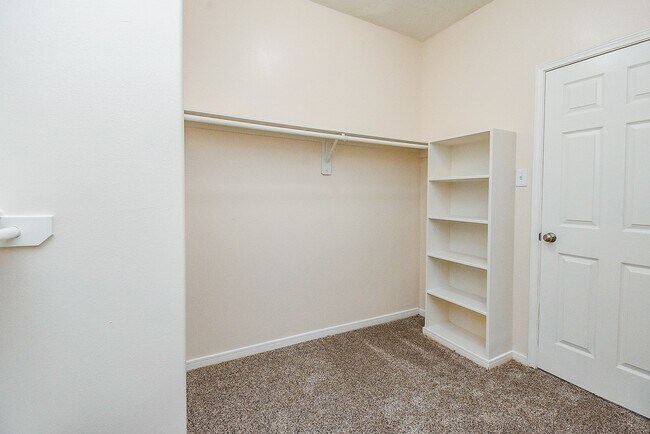 Building Photo - 19327 Poppy Grove Ln