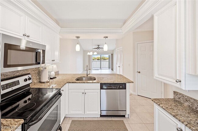 Building Photo - 1015 Mainsail Dr