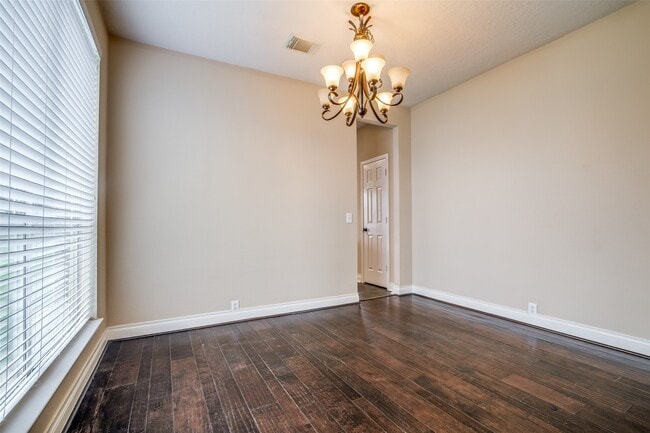 Building Photo - 2709 Sunhill Ct