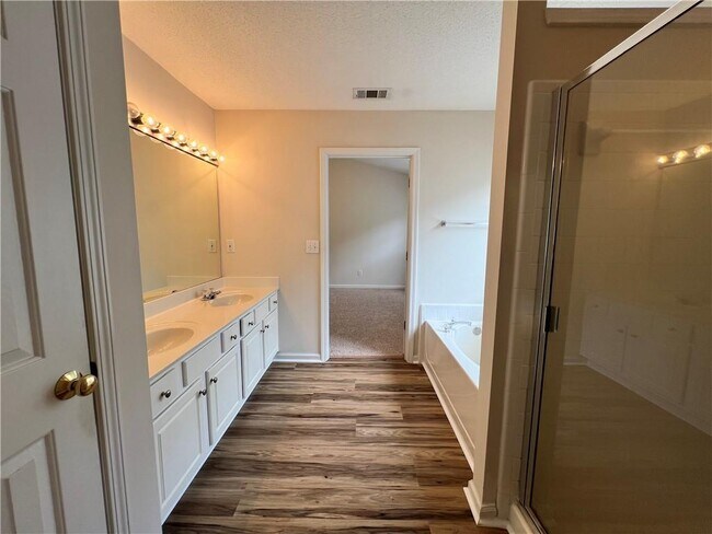 Building Photo - 3593 Gainesway Ct NW