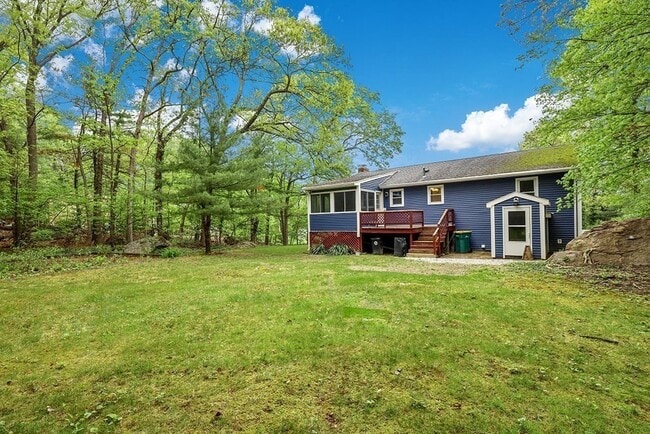 Building Photo - 72 Westfield Dr