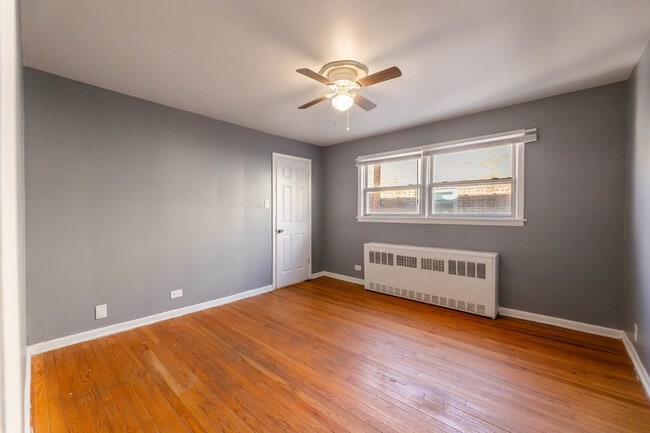 Building Photo - 7718 S Jeffery Blvd