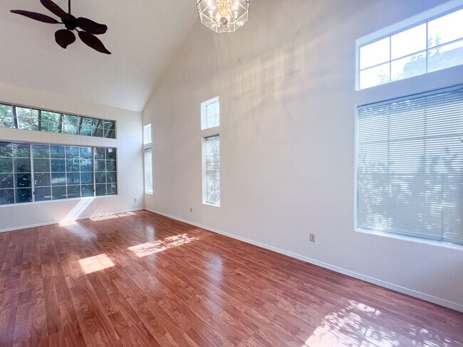 Building Photo - 8330 Sea Island Ct