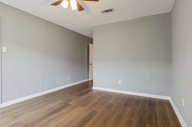 Building Photo - 14447 Misty Meadow Ln