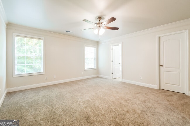 Building Photo - 111 Iverson Pl