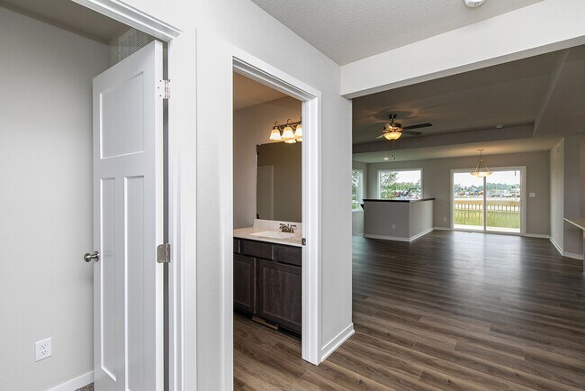 Building Photo - Beautiful Ranch Home for Rent in Bondurant...