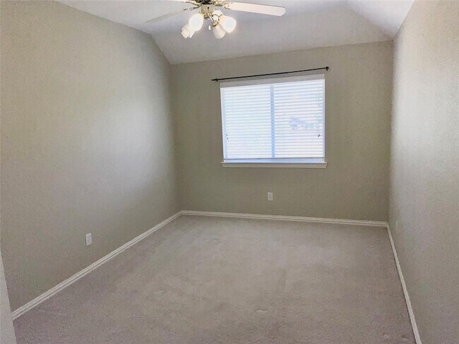 Building Photo - 4605 Hinton Dr