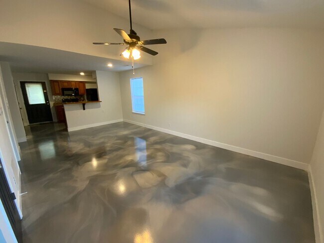 Building Photo - 3569-3571 Prescott Dr